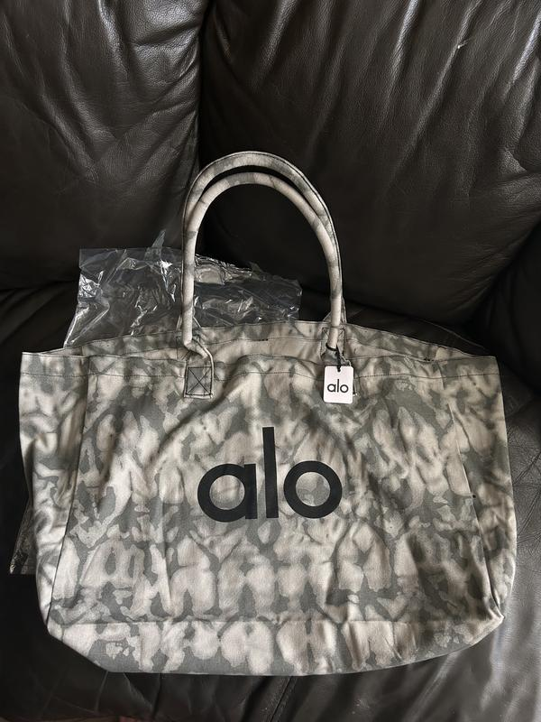 Alo Yoga Tote Bag
