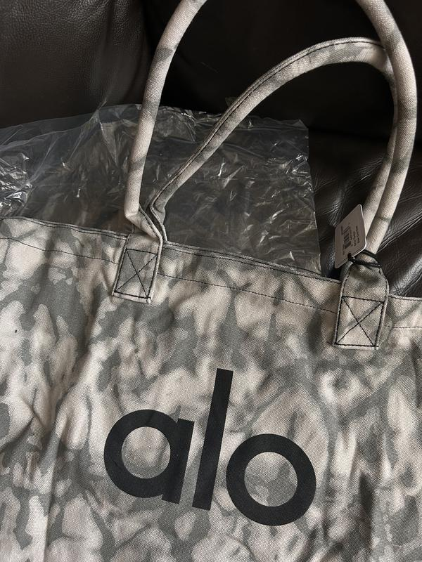Alo Yoga Tote Bag