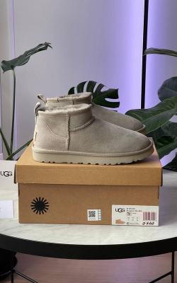 UGG Bej Mini