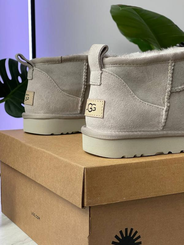 UGG Bej Mini