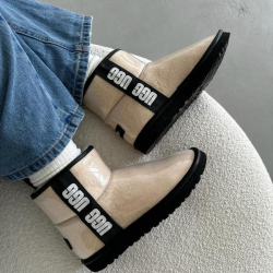 UGG Clear