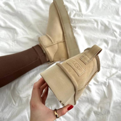 UGG Platform Bej