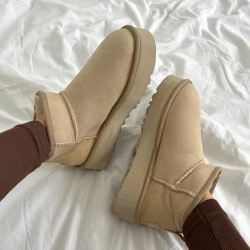 UGG Platform Bej