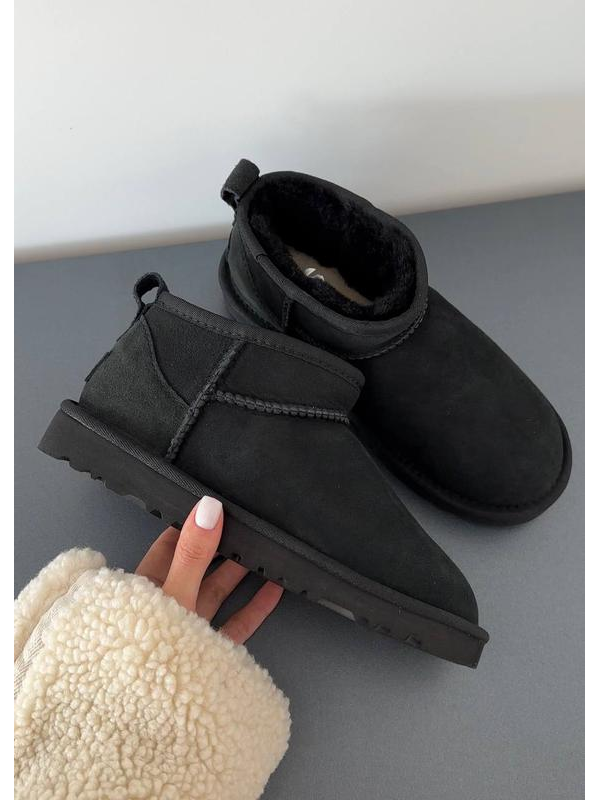 UGG Siyah Mini