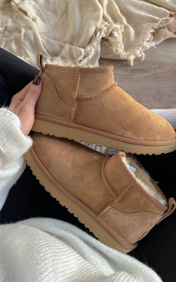 UGG Taba Mini