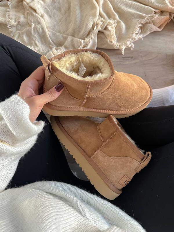 UGG Taba Mini