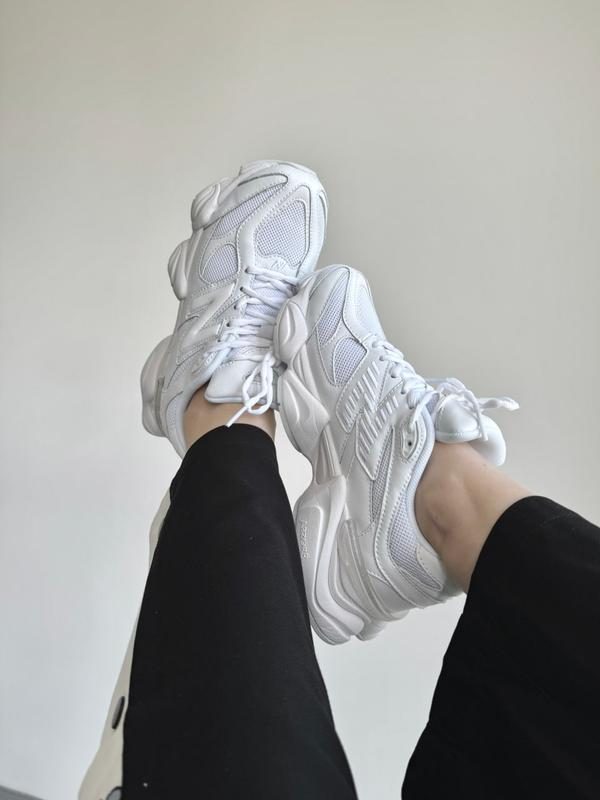 New Balance 9060 Beyaz