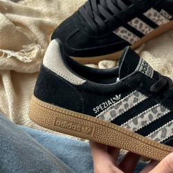 Adidas Spezial Leo