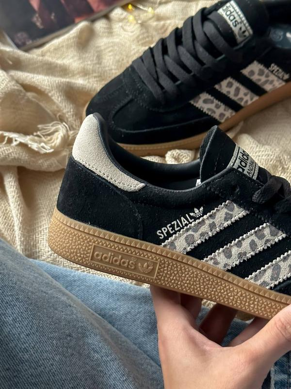 Adidas Spezial Leo