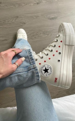 Converse Love Me