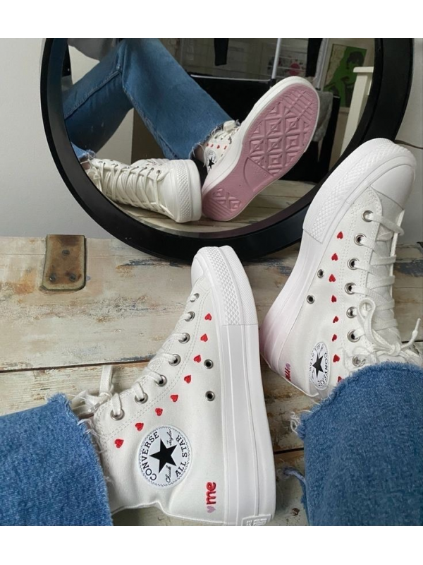 Converse Love Me