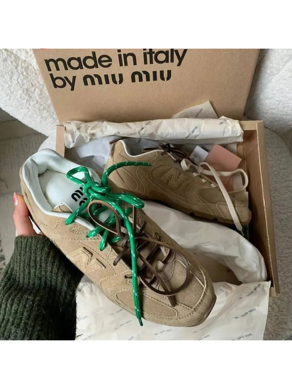 New Balance Miu Miu Vizon