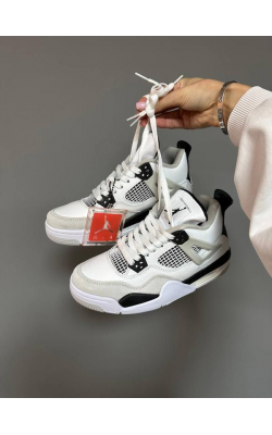 Nike Air Jordan Retro-4