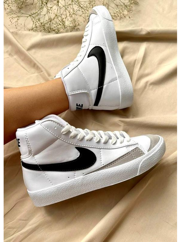 Nike Blazer Mid 77