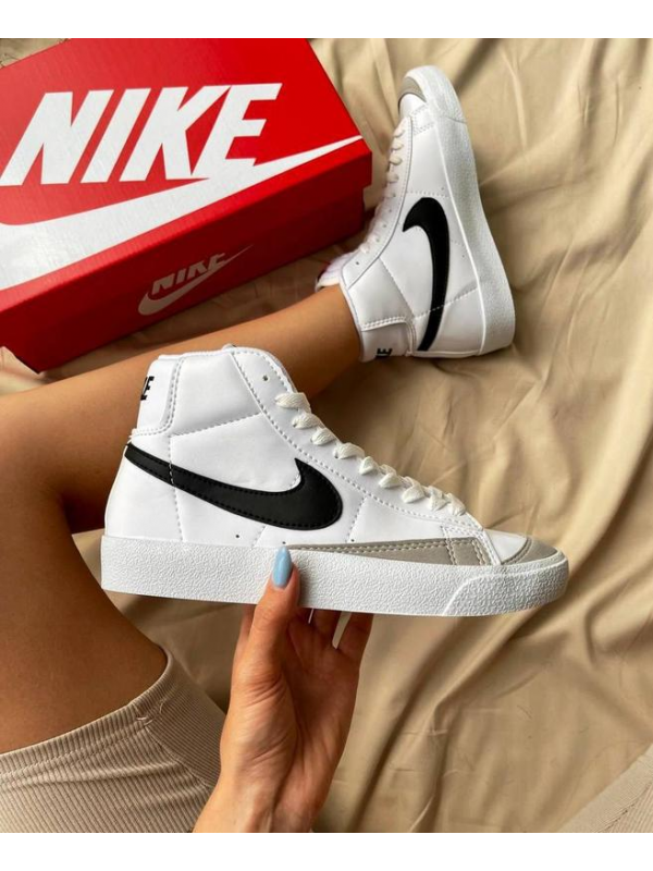 Nike Blazer Mid 77