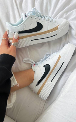 Nike Court Legacy Lift