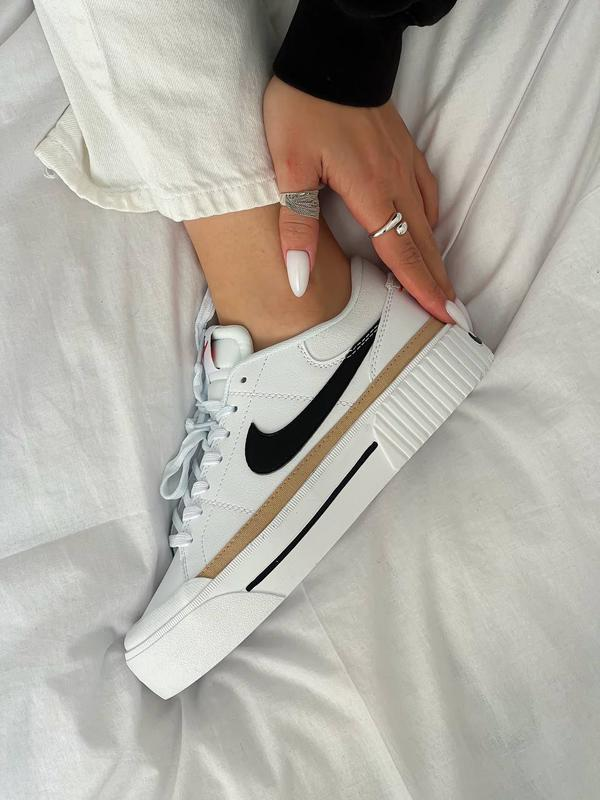 Nike Court Legacy Lift