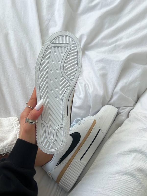 Nike Court Legacy Lift