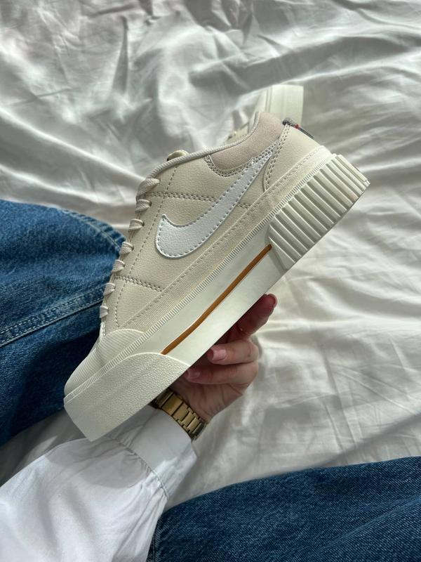 Nike Court Legacy Lift Bej