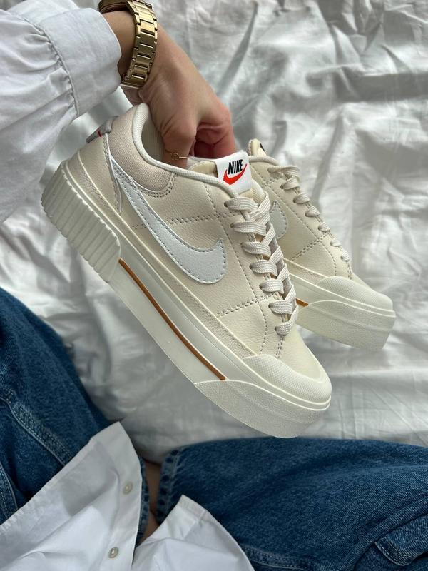 Nike Court Legacy Lift Bej