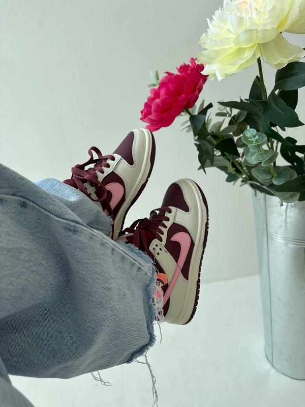 Nike Dunk Low Valentine