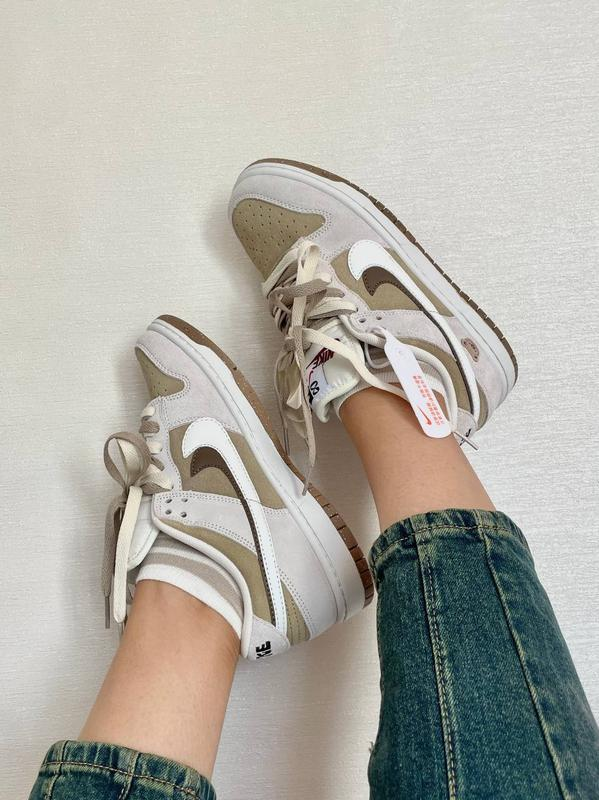 Nike Dunk Swoosh Bej