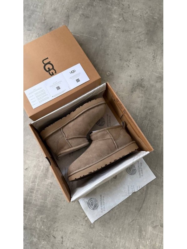 UGG Vizon Mini