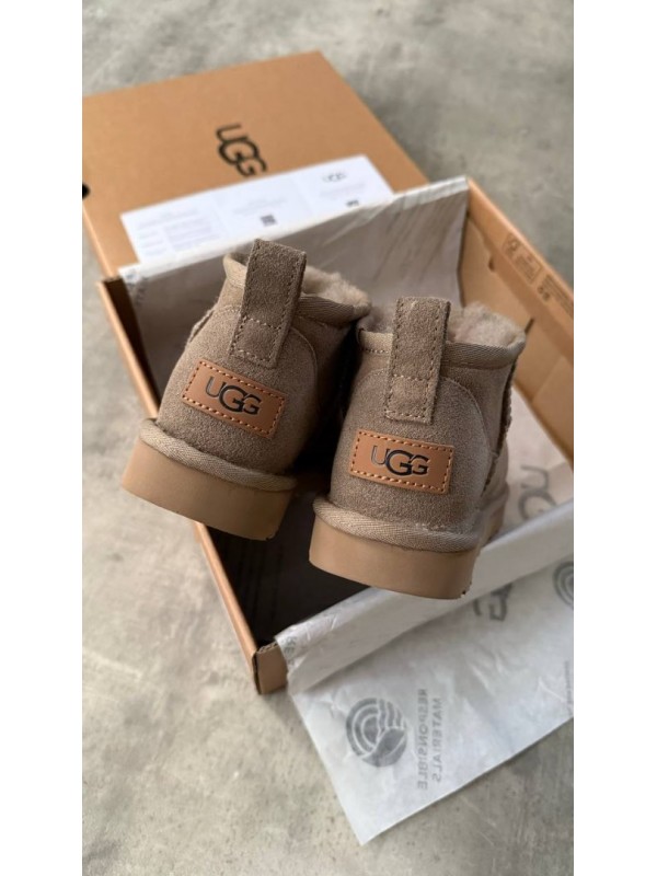 UGG Vizon Mini